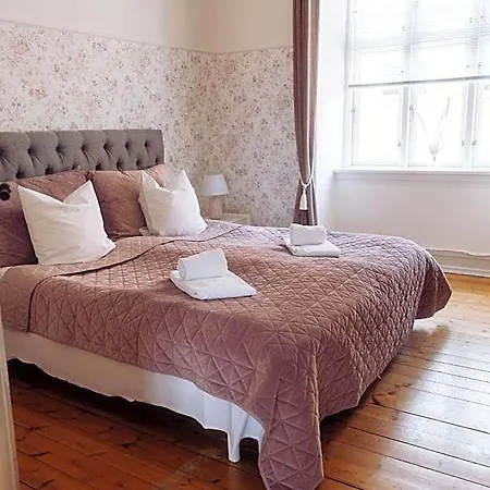 Lidenlund 3*