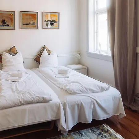 Hotel Lidenlund 3*