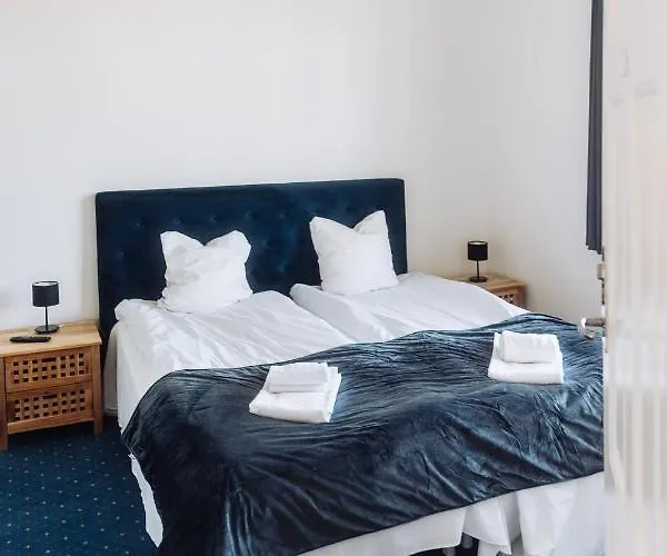 Lidenlund 3*