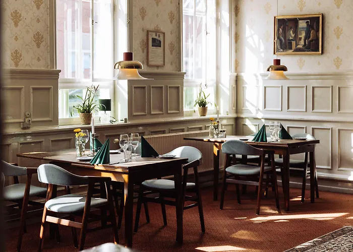 Lidenlund 3*