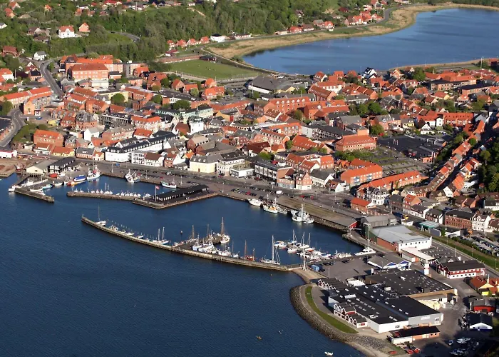 Hotel Lidenlund 3*